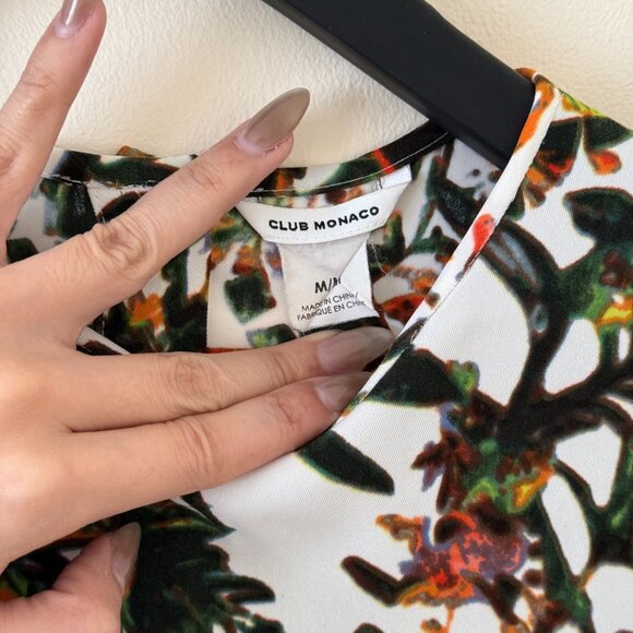 CLUB MONACO Tropical Rainforest Top - Picture 2 of 5